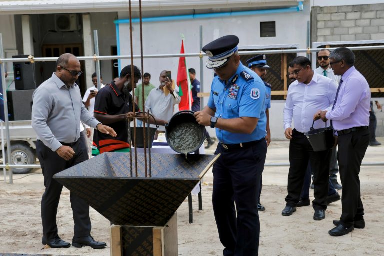 ގޮއިިދޫ އަދި ފެހެންދޫ ފުލުހުންގެ މަރުކަޒު އިމާރާތްކުރުމުގެ އަމަލީ މަސައްކަތް ރަސްމީކޮށް ފަށައިފި