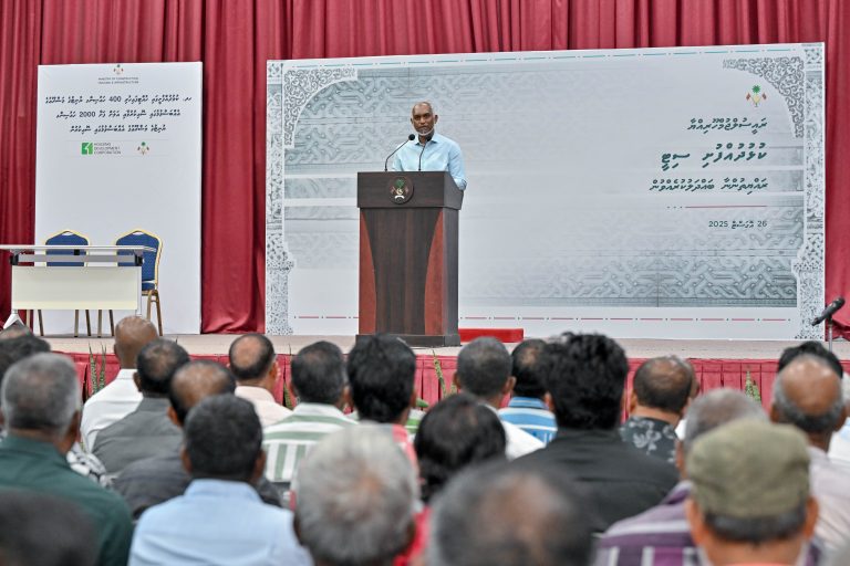 މޭޔަރުކަމުގައި ދިމާވި ފަދަ ހުރަސްތަކާއި އުނދަގޫތައް، މި ސަރުކާރުގައި ކައުންސިލްތަކަށް ކުރިމަތިވިޔަނުދޭނަން: ރައީސް
