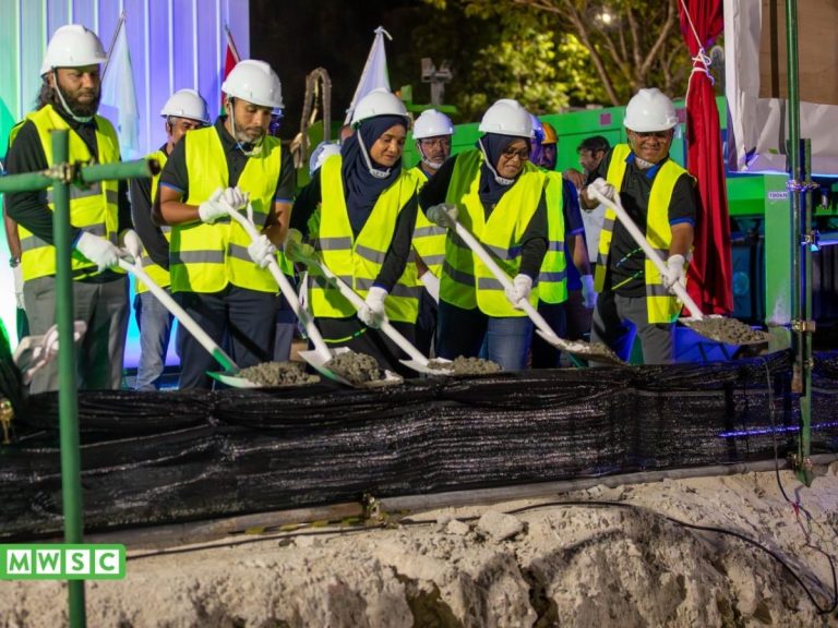 10 ހާސް ޓަނުގެ ފެން އުފައްދާ ޕްލާންޓްގެ އަމަލީ މަސައްކަތް ފަށައިފި