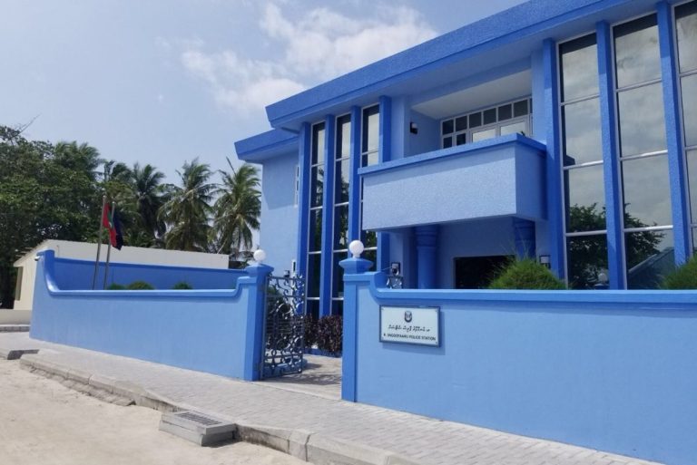 ފުލުހުންގެ ބަންދުގައި ހުރި މީހަކު އަމިއްލައަށް މަރުވާން މަސައްކަތްކުރި މައްސަލަ އެންއައިސީން ބަލަނީ