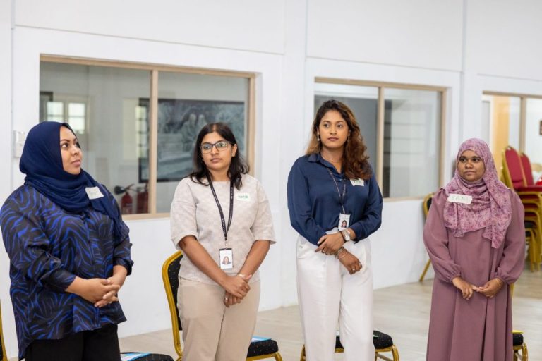 ޕޭރެންޓިން ޕްރޮގްރާމް ފެސިލިޓޭޓަރ ތަމްރީނެއް ފަށައިފި
