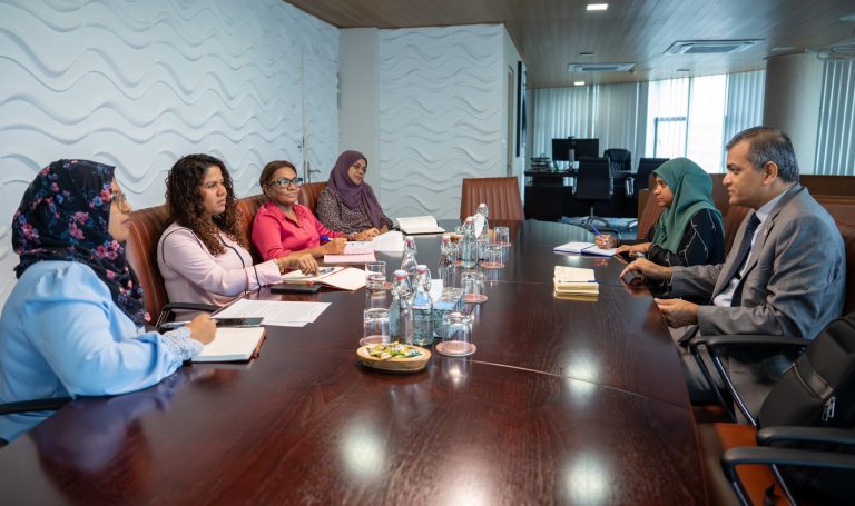 އދ. ގެ ކާބޯތަކެއްޗާއި ދަނޑުވެރިކަމުގެ ޖަމްޢިއްޔާގެ މަންދޫބު މަސްވެރިކަމާބެހޭ ވުޒާރާގެ ވެރިންނާ ބައްދަލުކުރައްވައިފި