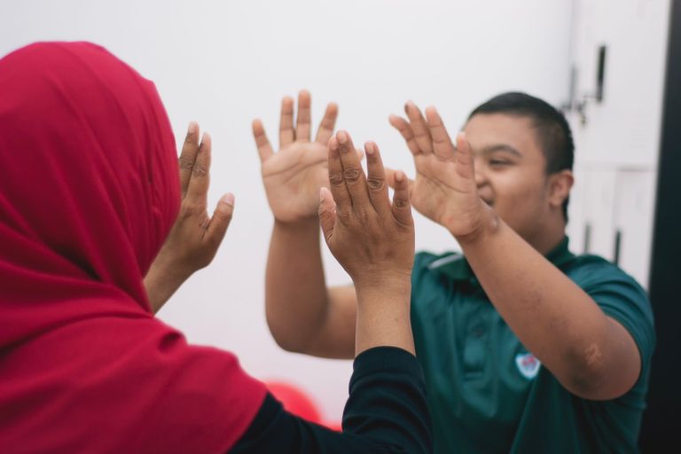 ބީއެމްއެލްގެ އެހީގައި ވޭމަންޑޫ ސްކޫލްގައި ސެން ކްލާސްރޫމެއް ގާއިމުކޮށްފި
