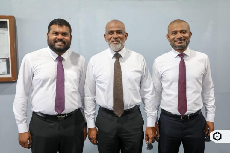 އާރުޑީސީ ޑީއެމްޑީ އަސްބާހް ވެސް އެޗްޑީސީއަށް