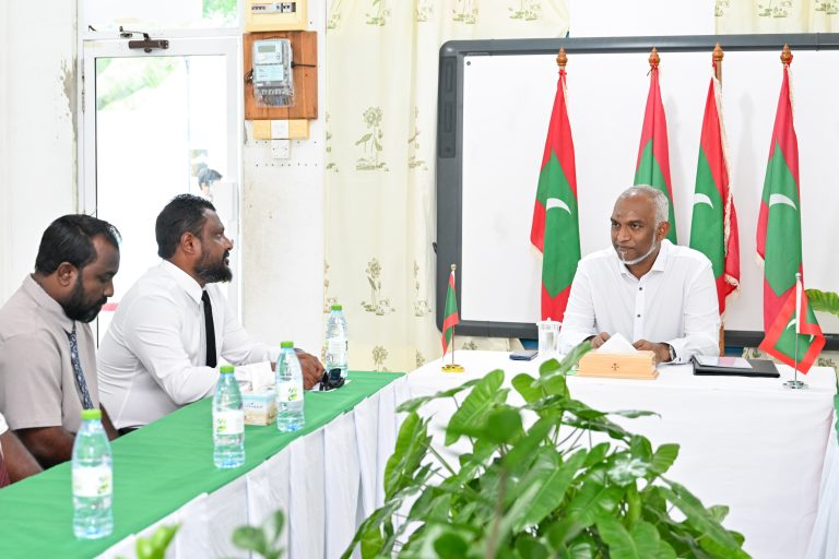 ރައީސް ގޮއިދޫ ކައުންސިލްއާއި ބައްދަލުކުރައްވައިފި