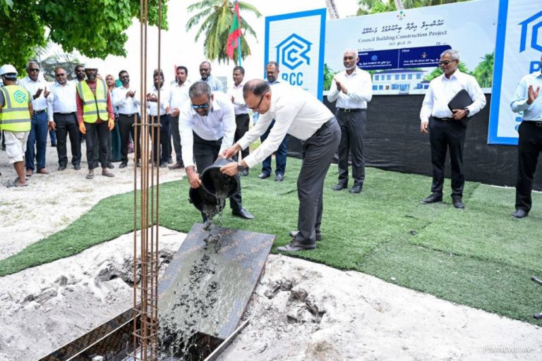 ތޮއްޑޫ ކައުންސިލް އައު އިމާރާތުގެ ބިންގާ އަޅައިފި