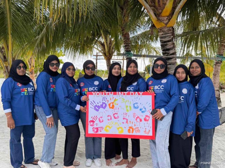 ޒުވާނުން ވިޔަފާރިއަށް އަހުލުވެރިކުރުވުމަށް ރާއްޖޭގެ ބައެއް ސަރަހައްދެއްގައި ބިޒްނަސް ކޭންޕުތަކެއް ބާއްވައިފި