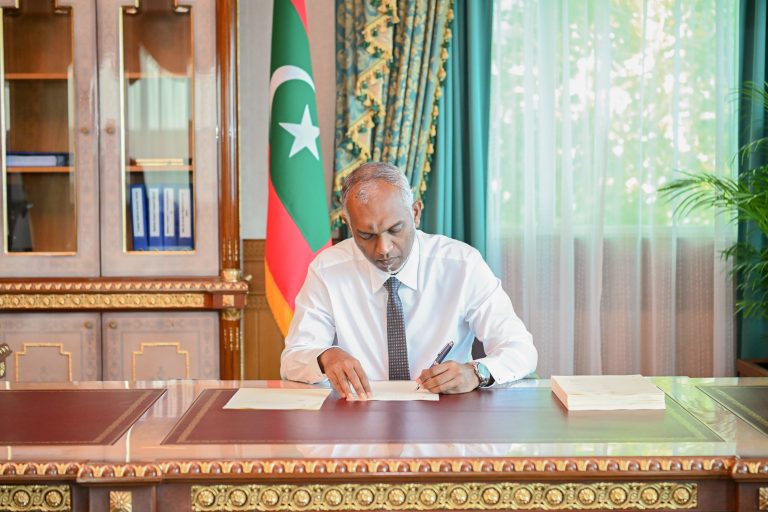 މީޑިއާ އެންޑް ބްރޯޑްކާސްޓިންގ ރެގިއުލޭޝަންގެ ބިލު ރައީސް ތަޞްދީޤުކުރައްވައިފި