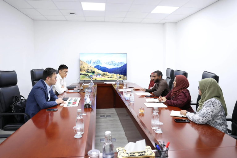 ދަތުރުފަތުރުގެ ދާއިރާއަށް އެއްބާރުލުން ދިނުމާމެދު ޗައިނާގެ ކުންފުންޏައާއެކު މަޝްވަރާކޮށްފި