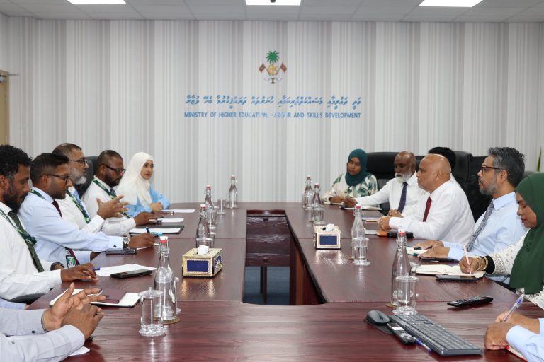 އެމް.ސީ.ޖީ.އެޗްގެ އިސްވެރިން މިނިސްޓަރ ޑރ. ޢަލީ ހައިދަރާއި ބައްދަލުކުރައްވައިފި