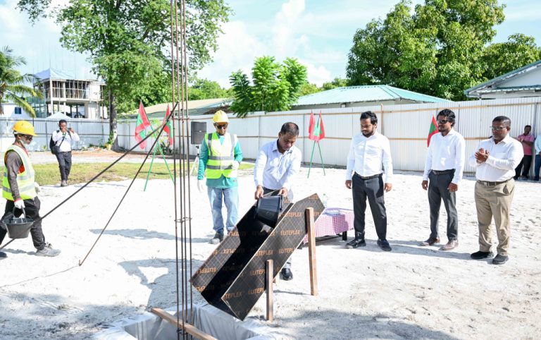 މުލަކު ސިއްޙީ މަރުކަޒު ހޮސްޕިޓަލަކަށް ބަދަލުކުރުމުގެ ޢަމަލީ މަސައްކަތް ފަށައިފި