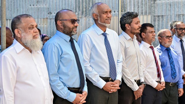 މާލޭގައި އިމާރާތްކުރާ ވަޤުފް އިމާރާތުގެ ބިންގާ އެޅުމުގެ ރަސްމިއްޔާތުގައި ރައީސް ބައިވެރިވެވަޑައިގެންފި