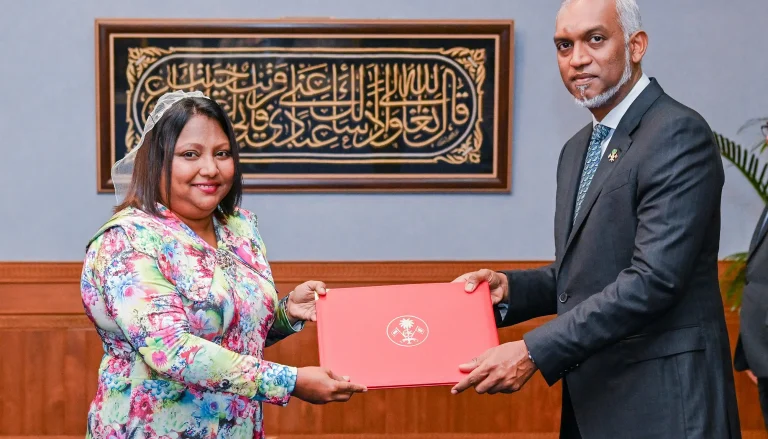 ފޮރިން ސެކްރެޓަރީއަކަށް އަލުން އިނާޔާ އައްޔަންކޮށްފި