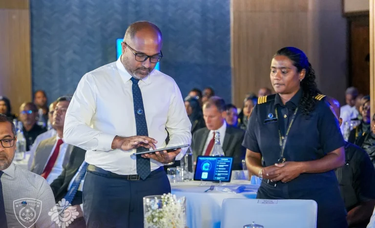 އީ-ވިސާ އަށް ޢަމަލުކުރަން ފަށައިފި