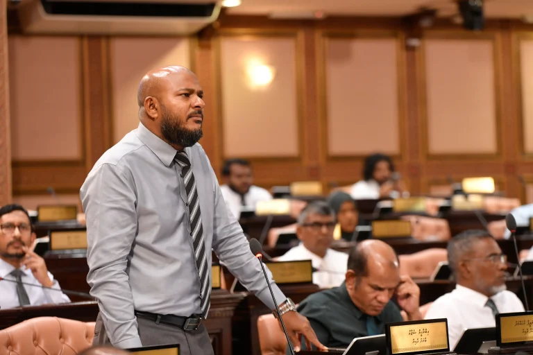 އަތޮޅު ކައުންސިލްތައް އުވާލަން ފާސްކޮށްފި