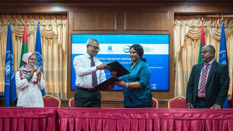 ހިމާޔަތްކޮށްފައިވާ ސަރަހައްދުތައް މެނޭޖުކުރުމާ ގުޅޭ ޑިޕްލޮމާ ކޯހެއް ފަރުމާކުރަން އެމްއެންޔޫއާއެކު އެއްބަސްވެއްޖެ