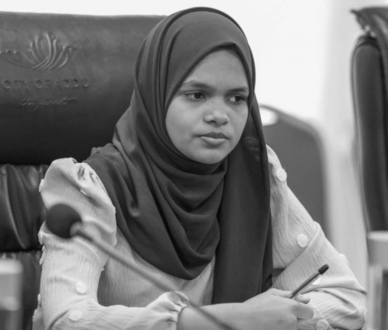 ސިޒޭރިއަން ހެދުމުގެ ތެރެއިން އައްޑޫ ޒުވާނަކު މަރުވެއްޖެ