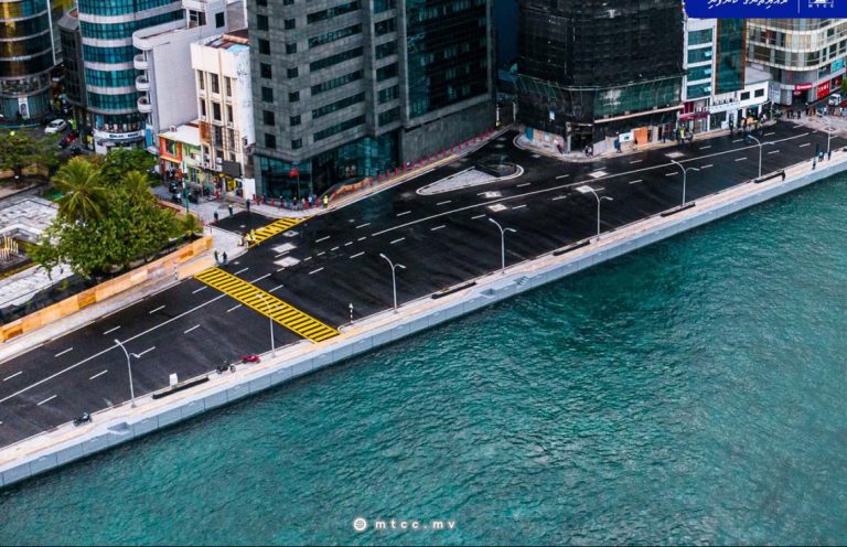 ބާޒާރުމަތީގެ މަގު ފުޅާކުރުމުގެ މަސައްކަތް މިއަދު ފަށަނީ؛ ރޯދަމަހުގެ ކުރިން ނިންމަނީ!
