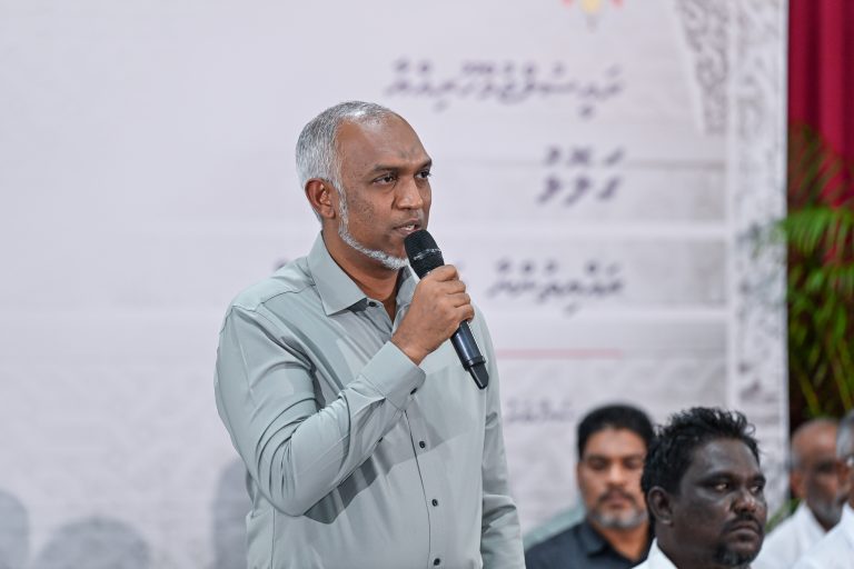 4000 ފްލެޓްގެ ޑައުންޕޭމަންޓަށް ރަނގަޅު ހައްލެއް ހޯދަދޭނަން: ރައީސް