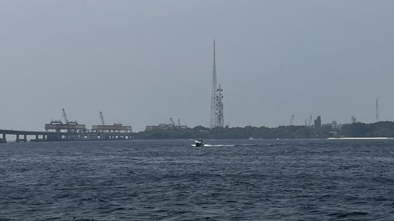ރާއްޖެ ސަރަހައްދުގެ ވައިނުސާފުވެ ރެޑް އެލާޓް ނެރެފި
