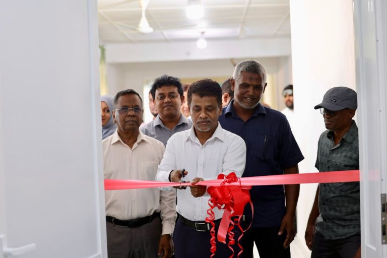 ކުޑަހުވަދޫގައި ޑަޔަލިސިސްގެ ހިދުމަތް ފަށައިފި