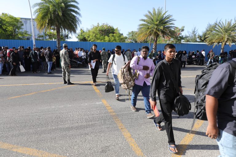 ވަތަނީ ހިދުމަތުގެ ދެވަނަ ބުރުގެ ތަމްރީނުތަކަށް 350 ދަރިވަރުން ފުރައިފި