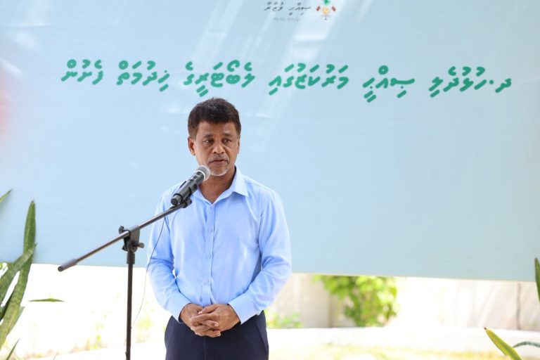 ހުޅުދެލި ޞިއްޙީ މަރުކަޒުގެ ޚިދުމަތް 16 ގަޑިއިރަށް ބަދަލުކޮށް ލެބޯޓަރީގެ ޚިދުމަތް ފަށައިފި