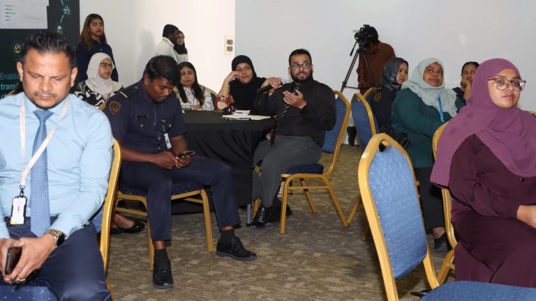 އިންސާނީ ވަގުފާރިއާ ގުޅޭ މަޝްވަރާ ބައްދަލުވުމެއް ބާއްވައިފި
