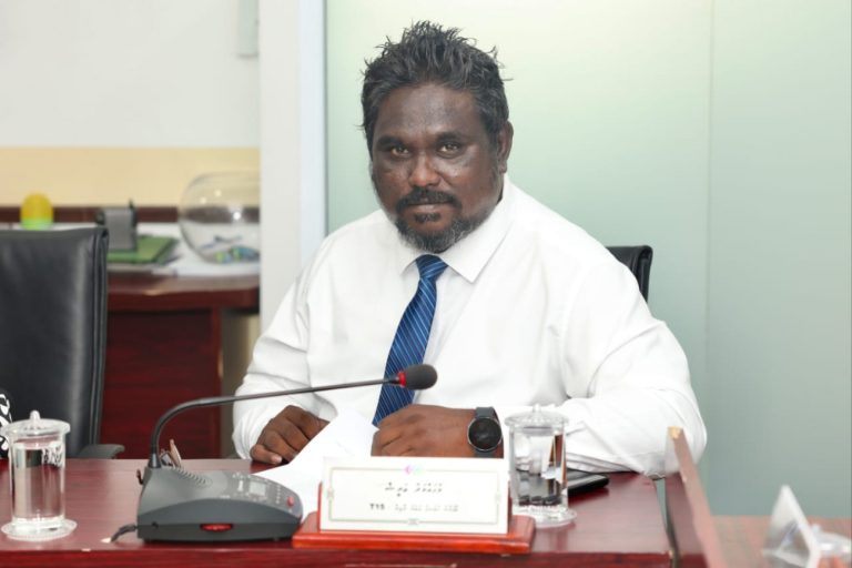 ރައީސް މުއިއްޒުގެ މޭޔަރު ކަމުގައި މާލޭގެ އެއްވެސް ބިމެއް އުސޫލާ ހިލާފަށް ދީފައެއް ނުވޭ: އަރީޝް