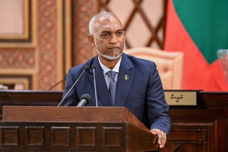 ދެމަފިރިންނަށް ވަކިން ގޯއްޗަށް ކުރިމަތިލެވޭގޮތަށް ވަަރަށް އަވަހަށް ހުޅުވާލާނަން: ރައީސް