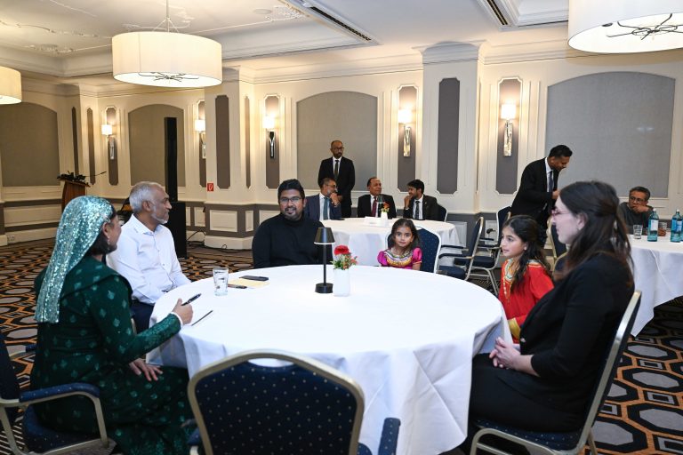 ޖަރުމަނުގައި ދިރިއުޅޭ ދިވެހި ރައްޔިތުންނާ ރައީސް ބައްދަލުކުރައްވައިފި