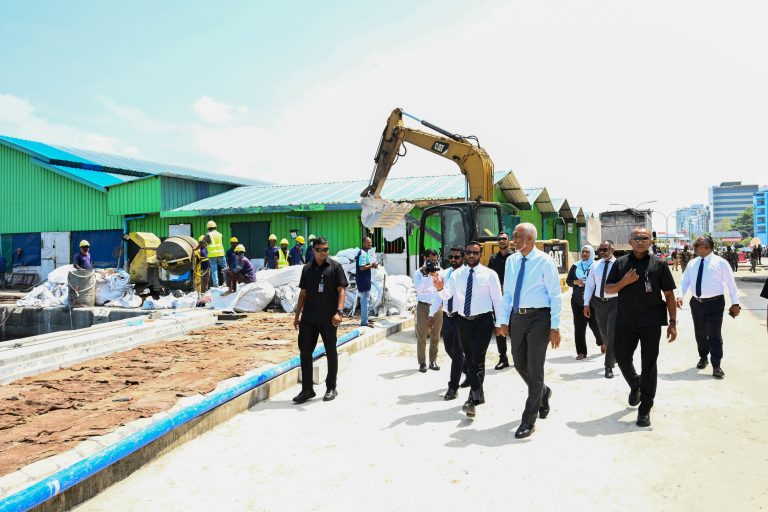 ބޮޑުތަކުރުފާނު މަގުހެދުމުގެ މަސައްކަތް ރައީސް ބައްލަވާލައްވައިފި