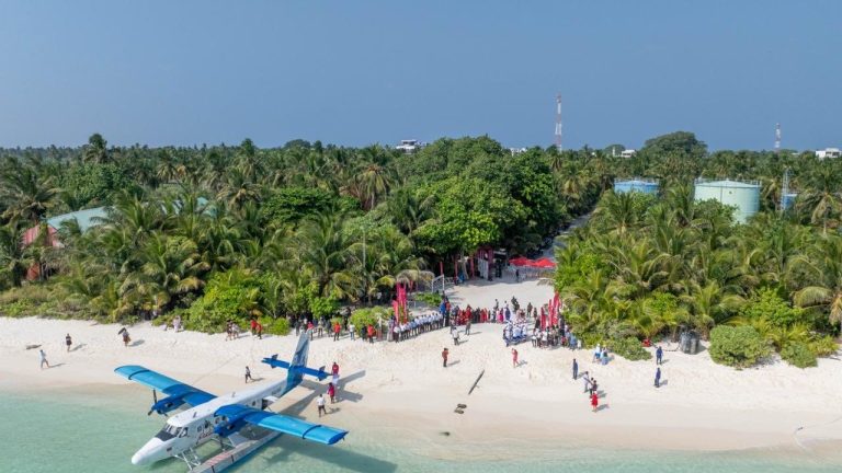 ތޮއްޑޫއަށް ސީޕްލޭންގެ ހިދުމަތް ފަށައިފި