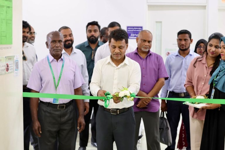ނ.މިލަދޫ ޞިއްޙީ މަރުކަޒުގެ އައު އިމާރާތް ހުޅުވާ ލެބޯޓަރީގެ ޚިދުމަތް ފަށައިފި