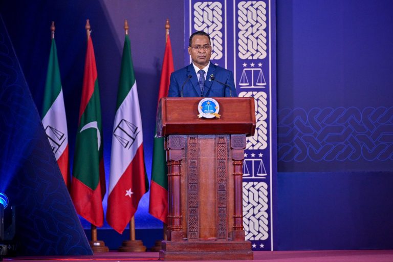 ކޯޓް ތަކުގައި ގިނަ ދުވަސްވެފައިވާ މައްސަލަތައް އަވަސްކުރަން ޓާސްކް ފޯހެއް ހަދަނީ