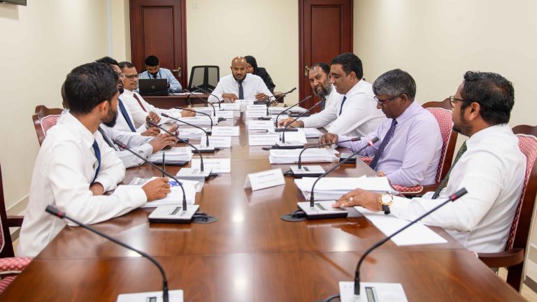 ވަޒީފާއާ ބެހޭ ޤާނޫނަށް އިޞްލާޙު ގެނައުމުގެ ބިލަށް ޚިޔާލު ހުށަހެޅުމަށް ހުޅުވާލައިފި