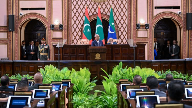 ރައްޔިތުންގެ ޝަކުވާތައް ހުށަހަޅަން 24 ގަޑިއިރު ޚިދުމަތް ދޭނެ އޮފީހެއް ޤާއިމްކުރަނީ