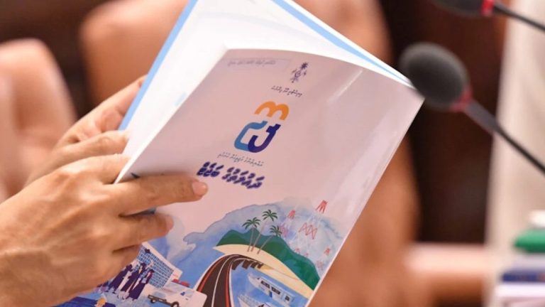 ދައުލަތުގެ ހޭދަ ކުޑަވެ، އާމްދަނީ 9.4 ބިލިއަނަށް