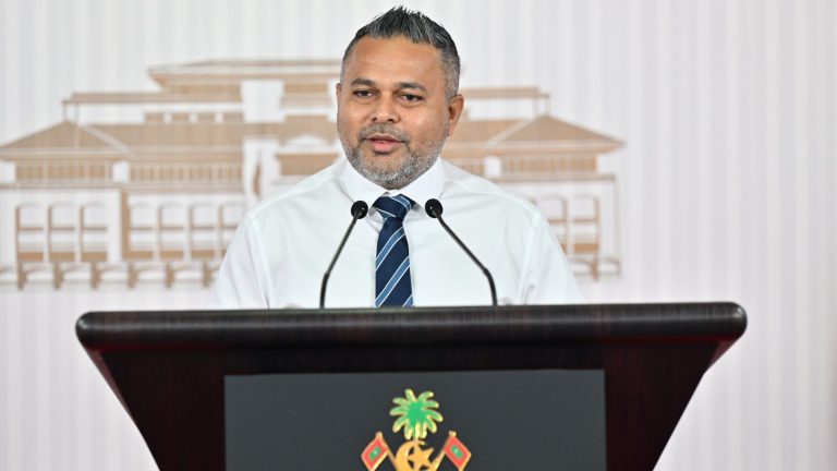 ރައީސް ޑރ. މުޢިއްޒުގެ ސަރުކާރުން އަބަދުވެސް ޒިންމާދާރު ނޫސްވެރިކަމަށް މަރުޙަބާ ކިޔާނެ: ޝިޔާމް