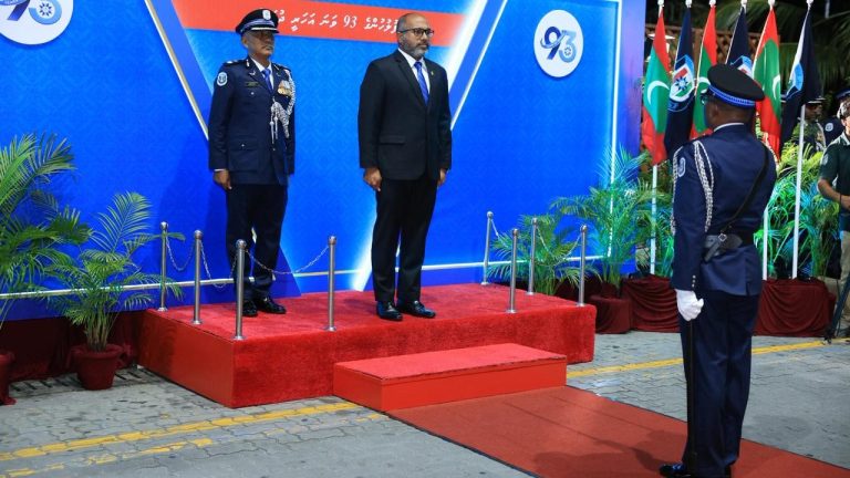 ފުލުހުންގެ އަހަރީ ދުވަހުގެ ދިދަ ނެގުމުގެ ރަސްމިއްޔާތު ބާއްވައިފި