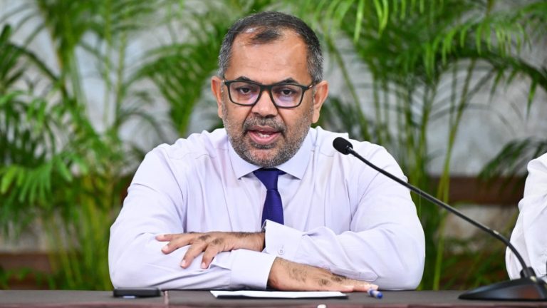 އަބޫ ދާބީ ފަންޑުން ރާއްޖެއަށް 100 މިލިއަން ޑޮލަރުގެ ލޯނު ދެއްކުން ފަސްކޮށްދީފި