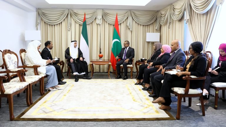 ޔޫއޭއީގެ ސަފީރު، ވަޒީރު ޑރ. ޚަލީލްގެ އަރިހަށް ވަދާޢީ ޒިޔާރަތް ކުރައްވައިފި