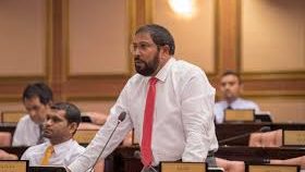 ދެ އިންތިހާބު އެއް ދުވަހެއްގައި ބޭއްވުމަކީ ކުރަންޖެހޭ ކަމެއް: ގާސިމް