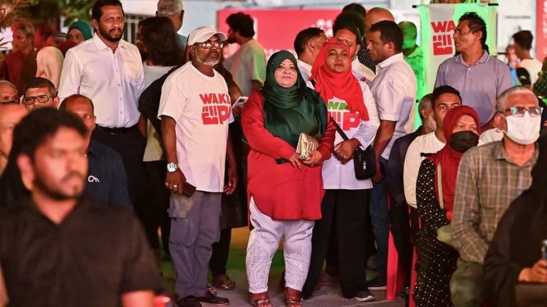 ޕީއެންއެފްގެ މުޒާހަރާތައް ލައިވްކުރުން ޗެނަލް 13 އަށް މަނާކޮށްފި