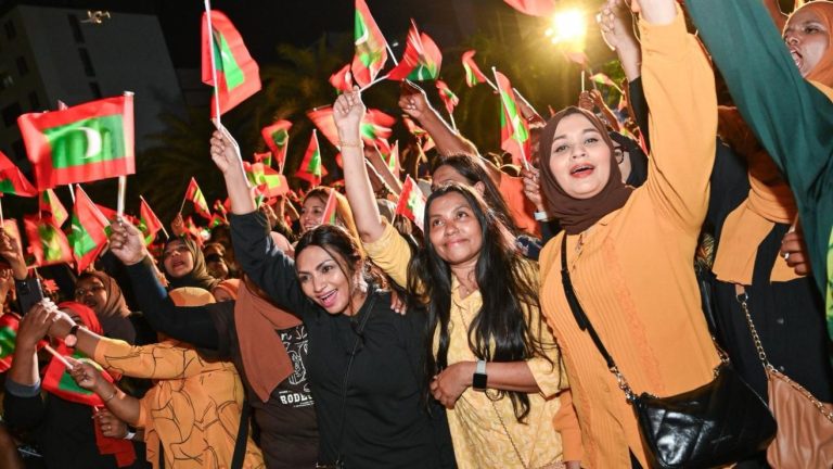 ޗެއާޕާސަން ރޭހާ އެކު 4،800 އަށް ވުރެ ގިނަ މީހުން އެމްޑީޕީ އަށް ވަދެއްޖެ