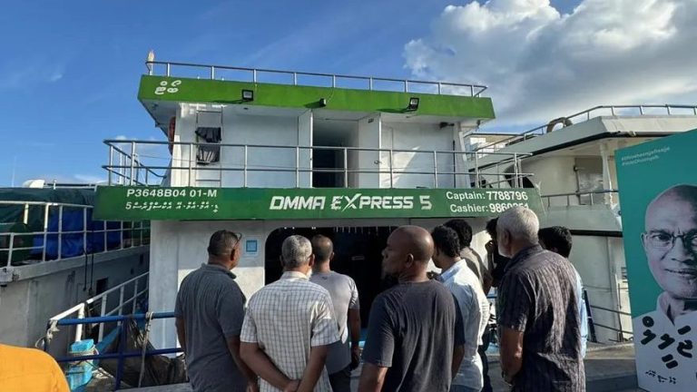 ނޯތު ހާބަރު ބޯޓެއްގެ 5 ފަޅުވެރިން ހޭނެތިގެން ހޮސްޕިޓަލަށް