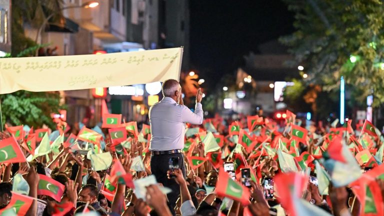 އިސްލާހީ އޮނިގަނޑާއެކު ދައުލަތުގެ ހިންގުން ފަރިވެ ފޮޅޭނެ