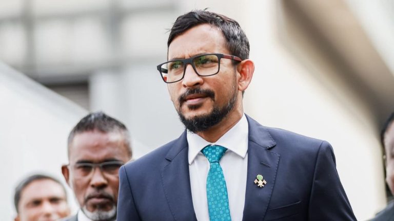 އިދިކޮޅު ހަރަކާތްތައް ގާނޫނީ އިމުގެ ތެރެއަށް ގެންދަން ފަލާހު ގޮވާލައްވައިފި
