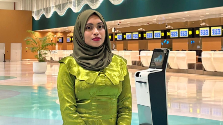 ޑޮކިއުމަންޓަރީގެ މައްސަލާގައި އީޝާ އަޝްރަފްގެ ޕާސްޕޯޓް ވެސް ހިފަހައްޓައިފި