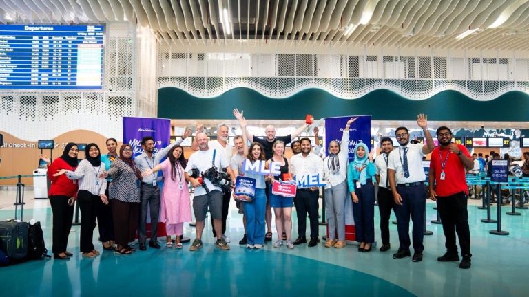 މޯލްޑިވިއަން އިން އޮސްޓްރޭލިއާއަށް ދަުތުރުތައް ފެށުން--